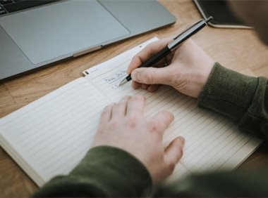 遗憾在所难免 / 歌手:阿奇bb. 歌词下载