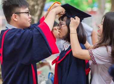 Out Loud / 歌手：NINEONE#赵馨玥 歌曲下载